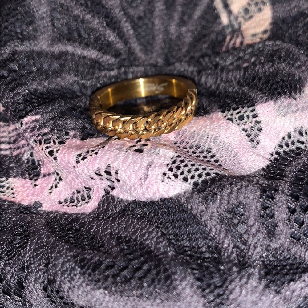 Rose gold ring sz 8